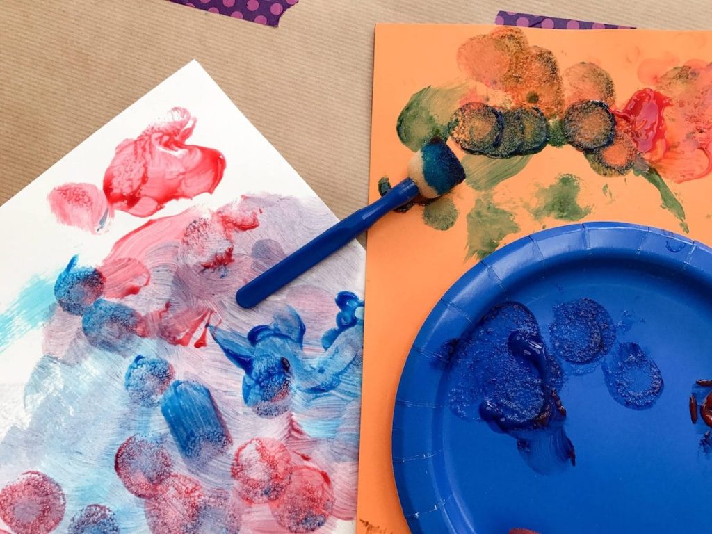 painting for toddlers - sponge brush