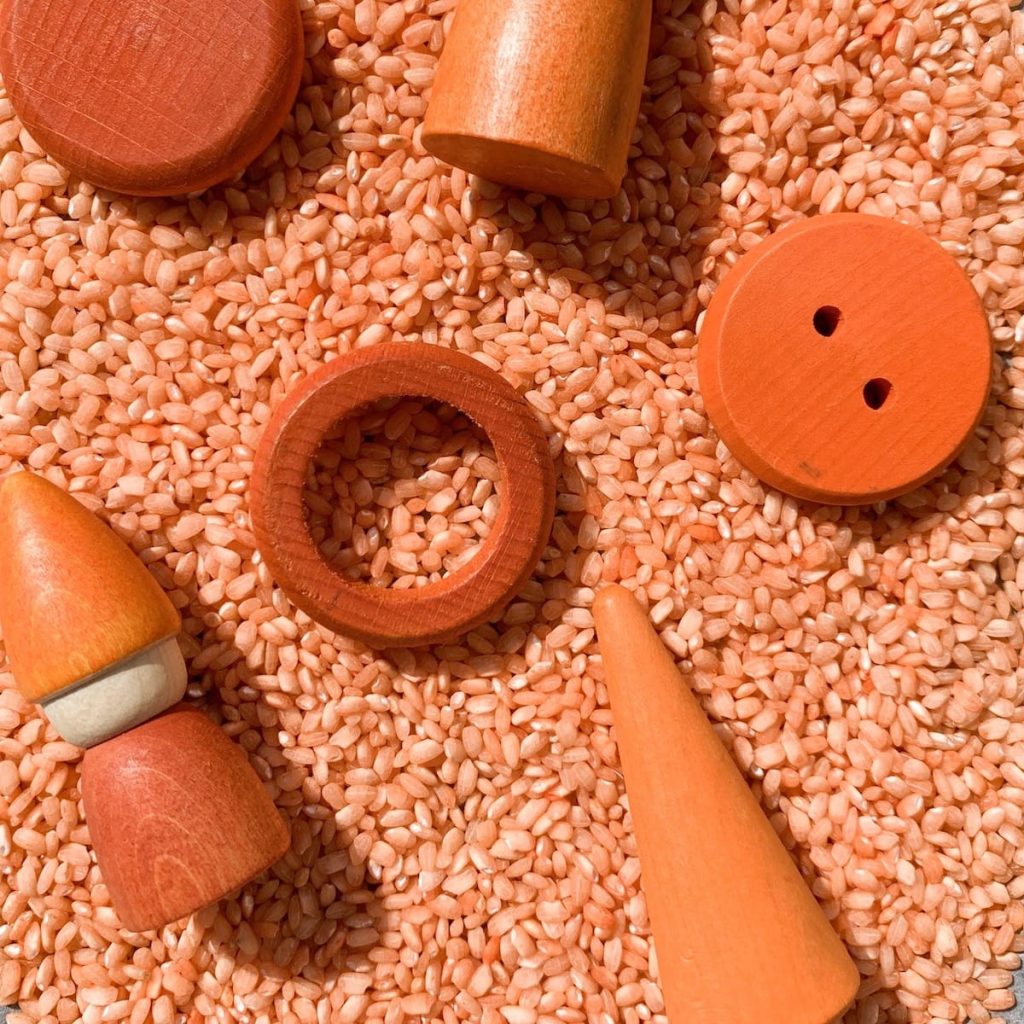 how to dye rice - orange sensory play square