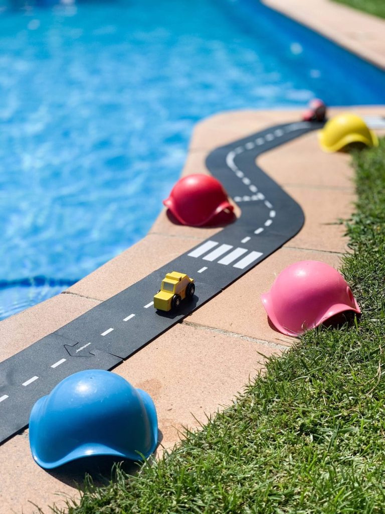 waytoplay-road-pool-side-taxi-with-bilibos-min-scaled | the fairy glitch mother waytoplay road - pool side taxi with bilibos