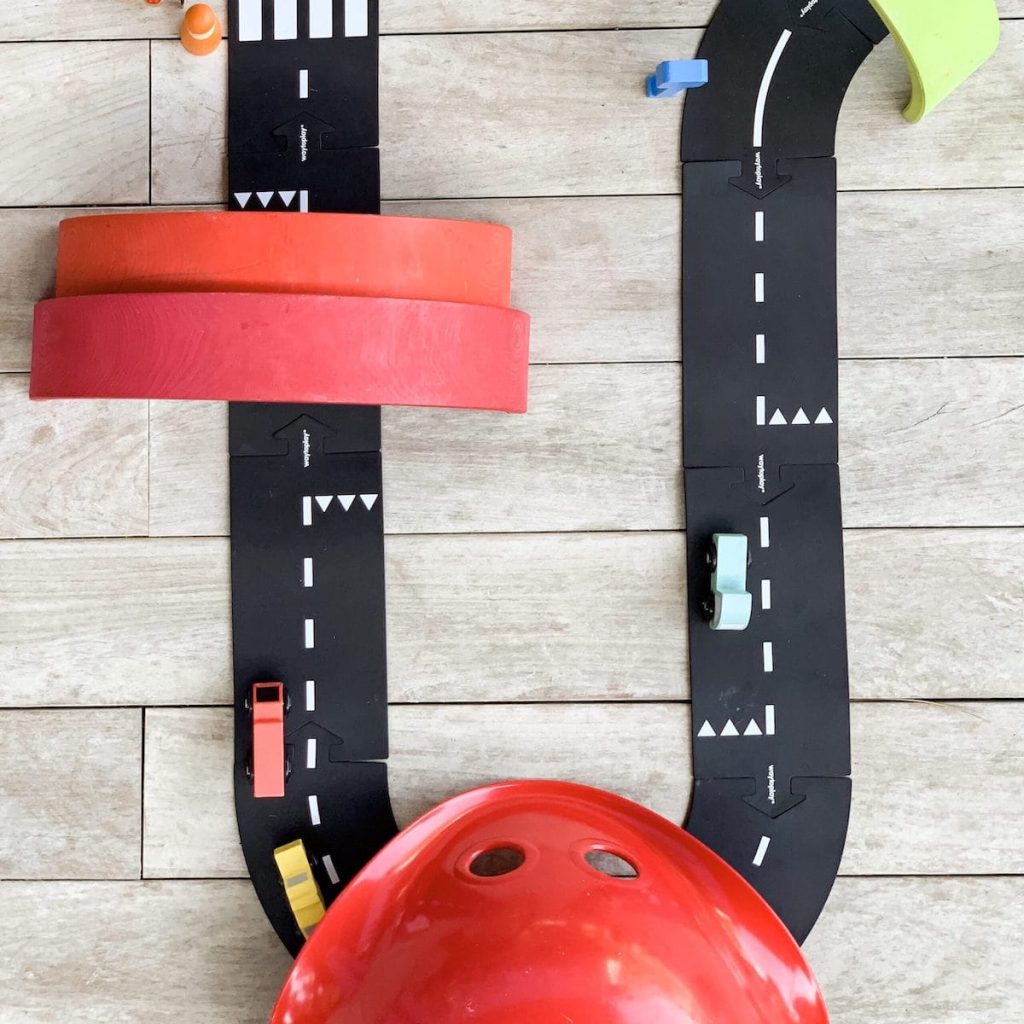 waytoplay-road-portrait-long-curve-with-bilibo-min-scaled | the fairy glitch mother waytoplay road - portrait long curve with bilibo