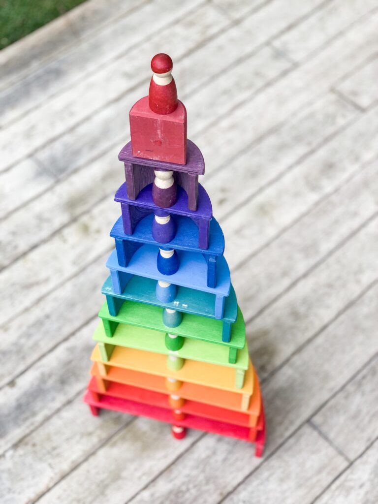 Grimms rainbow - Tower with semicircles and friends