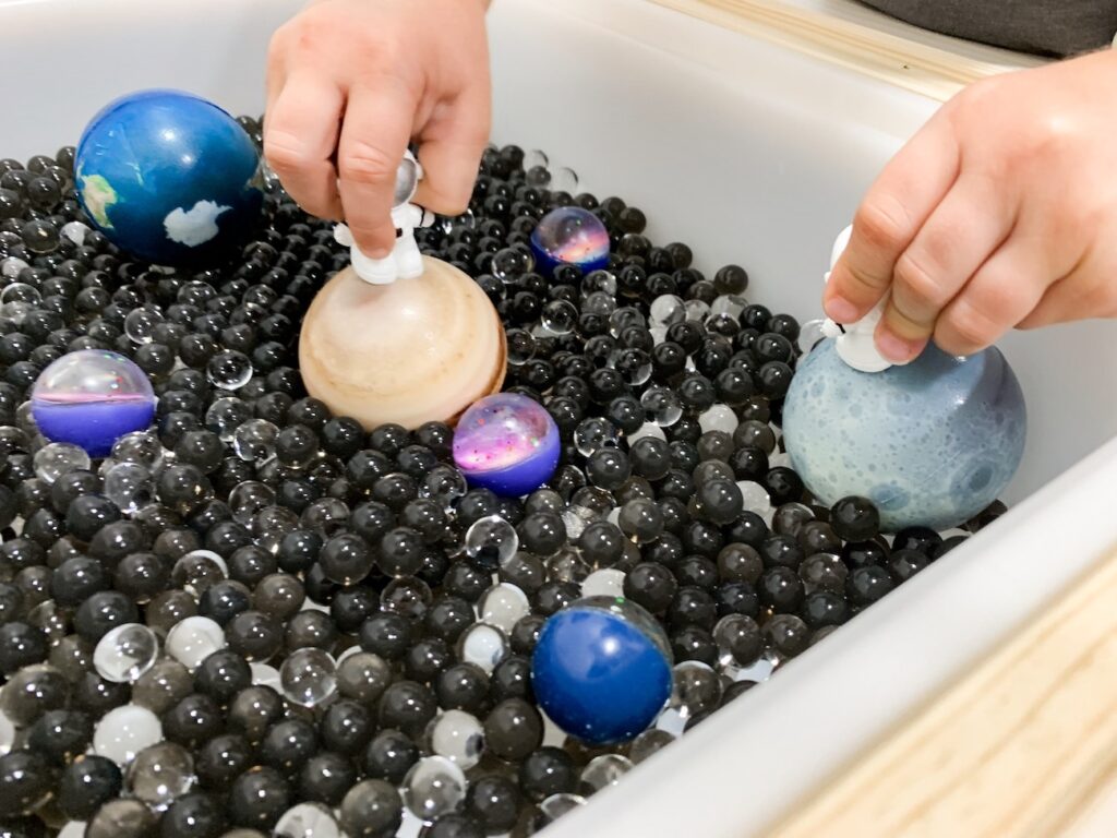 Space Activities for Toddlers - Space water beads play 1