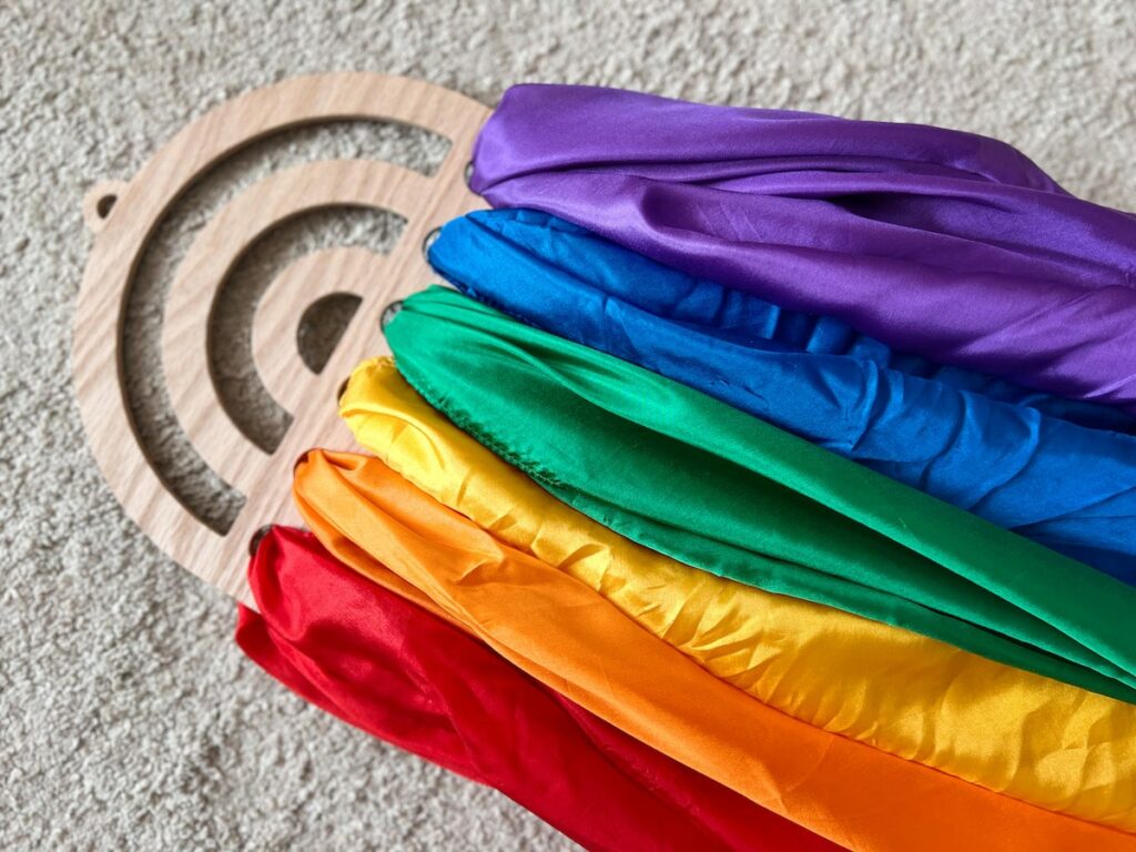 sarah's playsilks six solid playsilks in rainbow display | the fairy glitch mother