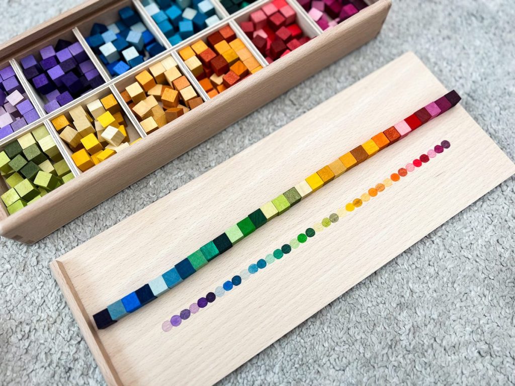 grapat mis&match all color cubes lined up